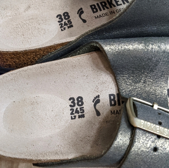 Birkenstock Arizona Slide Gold sandal - Picture 4 of 9